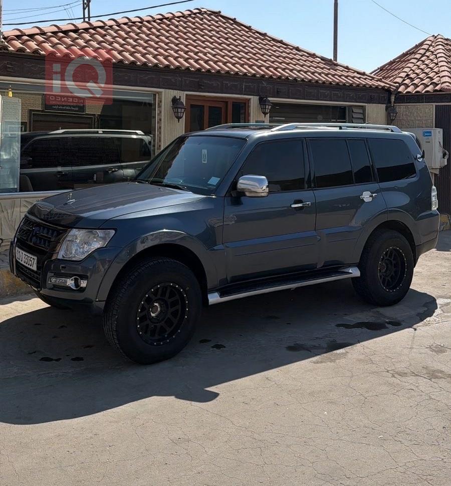 ميتسوبيشي باجيرو